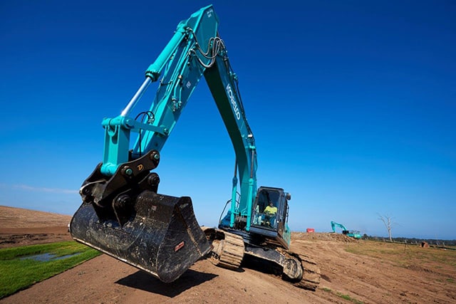 Image Conquering Australian Construction 1 - Kobelco Excavators