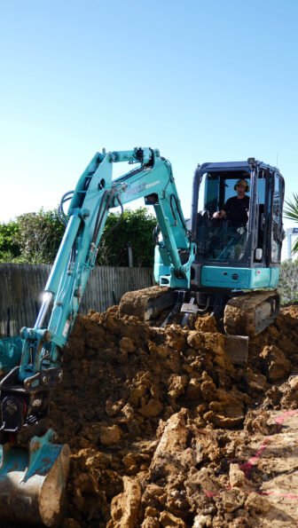 Image Procut Earthworks 1 - Kobelco Excavators