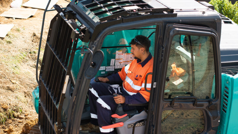 Waikato Post Ramming (Wpr) 4 Image Waikato Post Ramming (Wpr) 1 - Kobelco Excavators